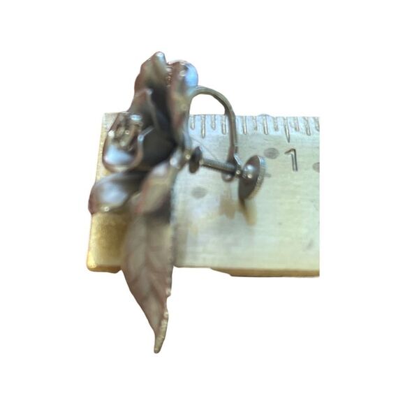 • Vintage Coro Screw-back earrings • - Picture 3 of 3